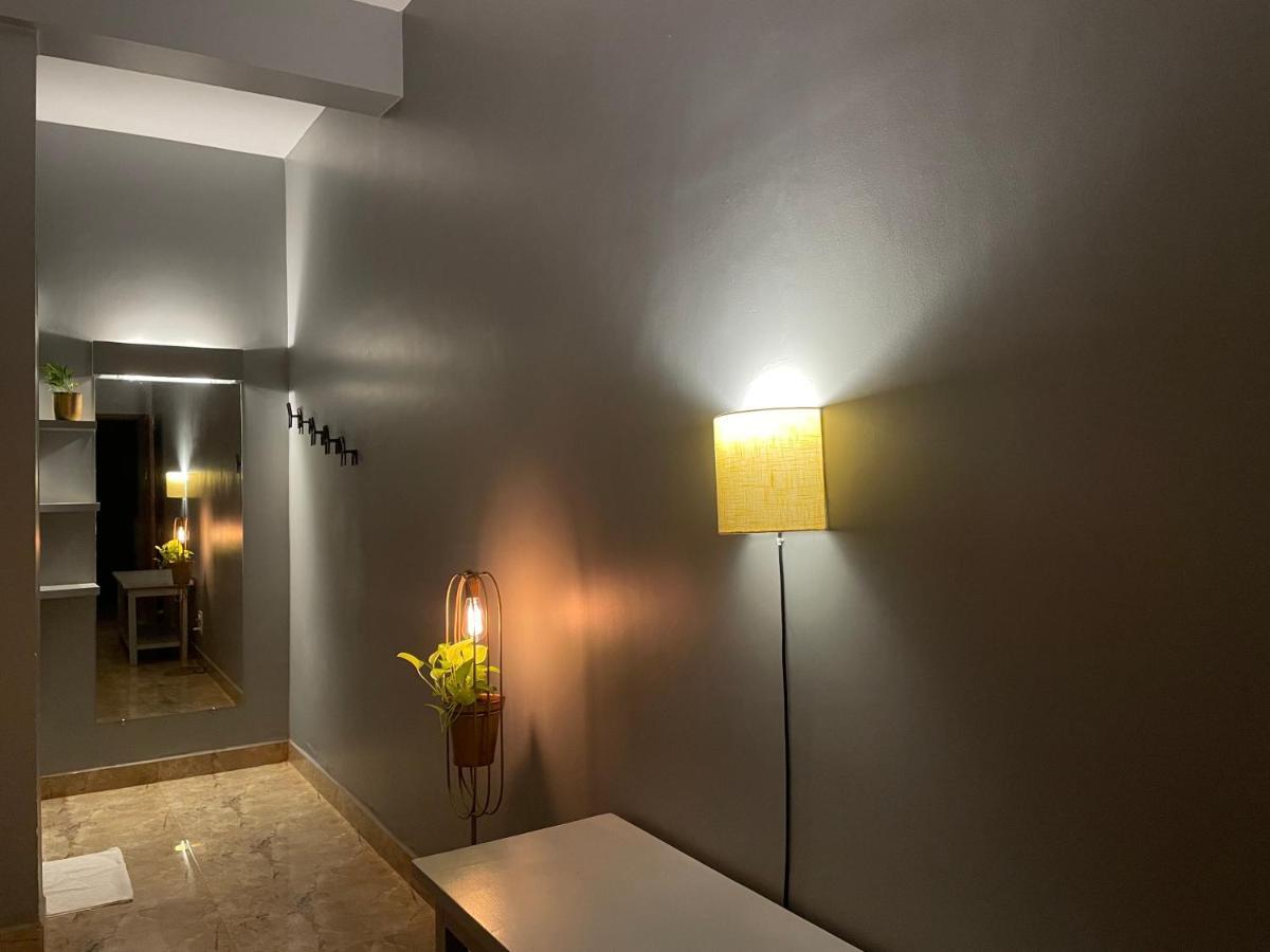 Tien B&B & Bistro Vagator Exteriör bild